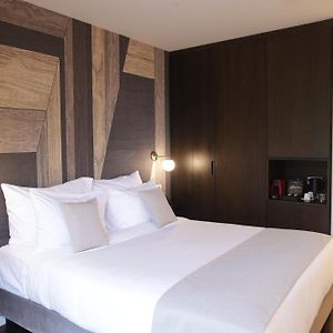 Azur Hotel